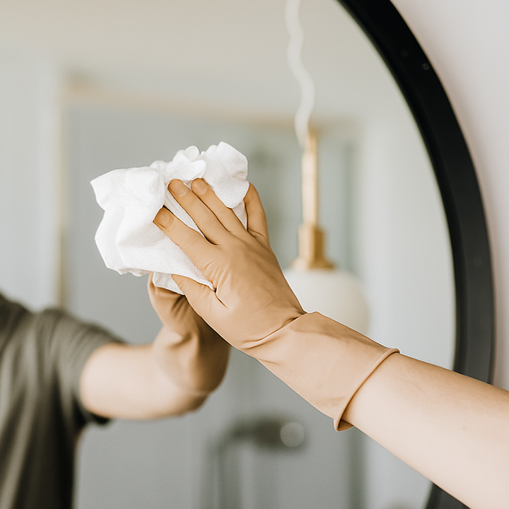 How to Clean a Mirror Without Leaving Streaks