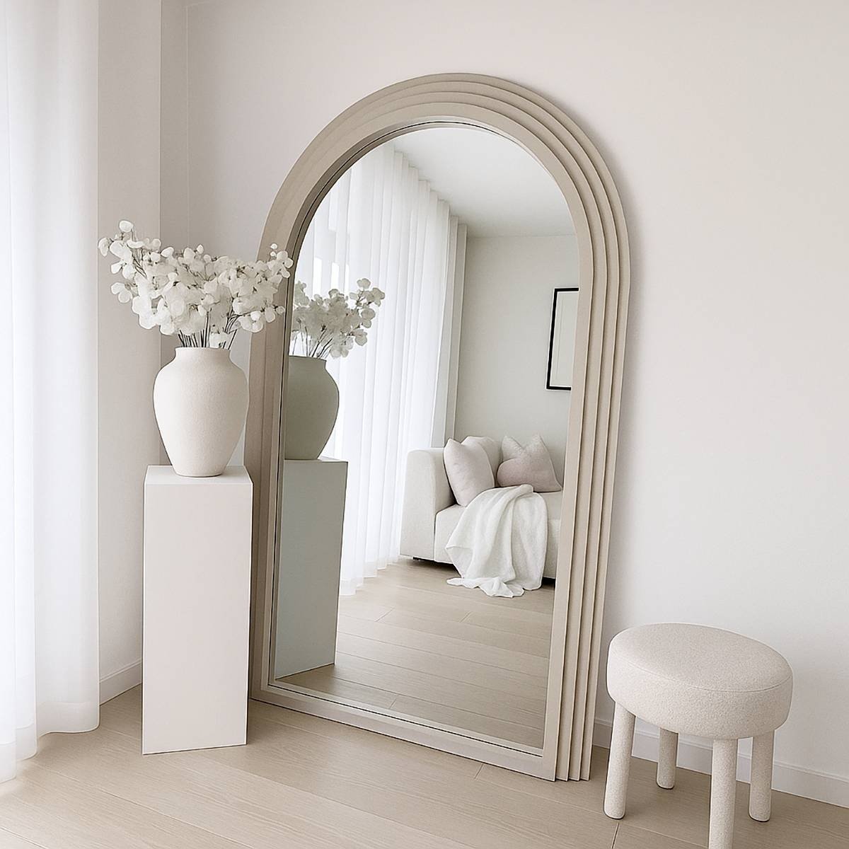 Aurora Luxe Curve Mirror