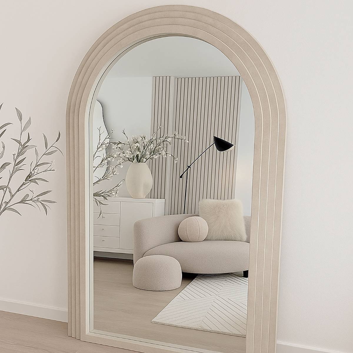 Aurora Luxe Curve Mirror