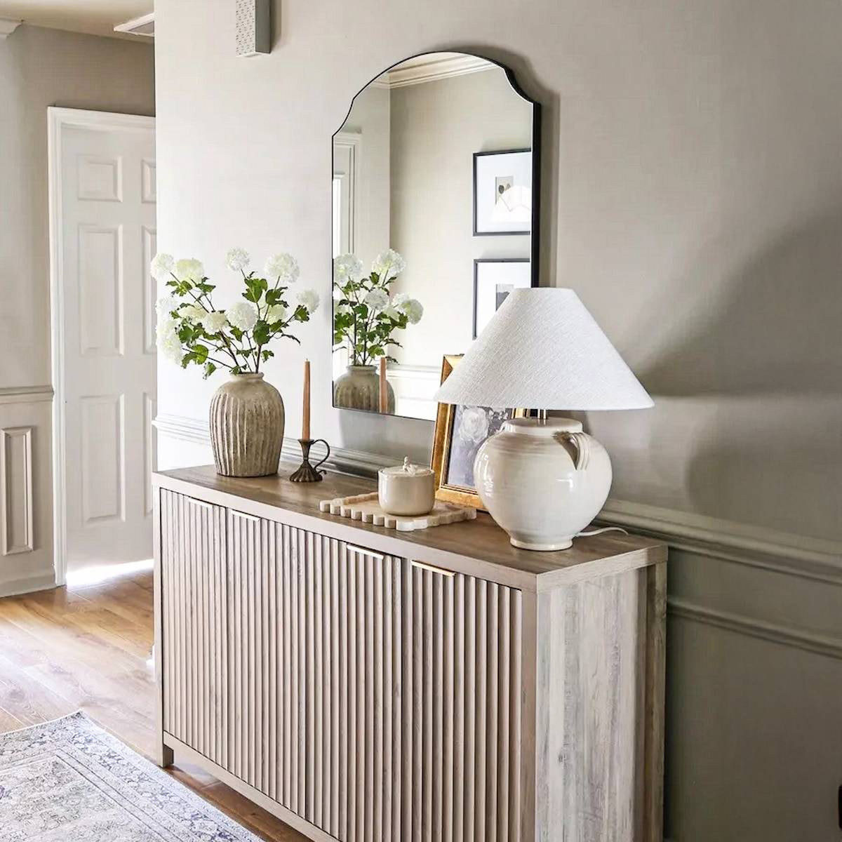 Noir Classique – Arched Statement Floor Mirror