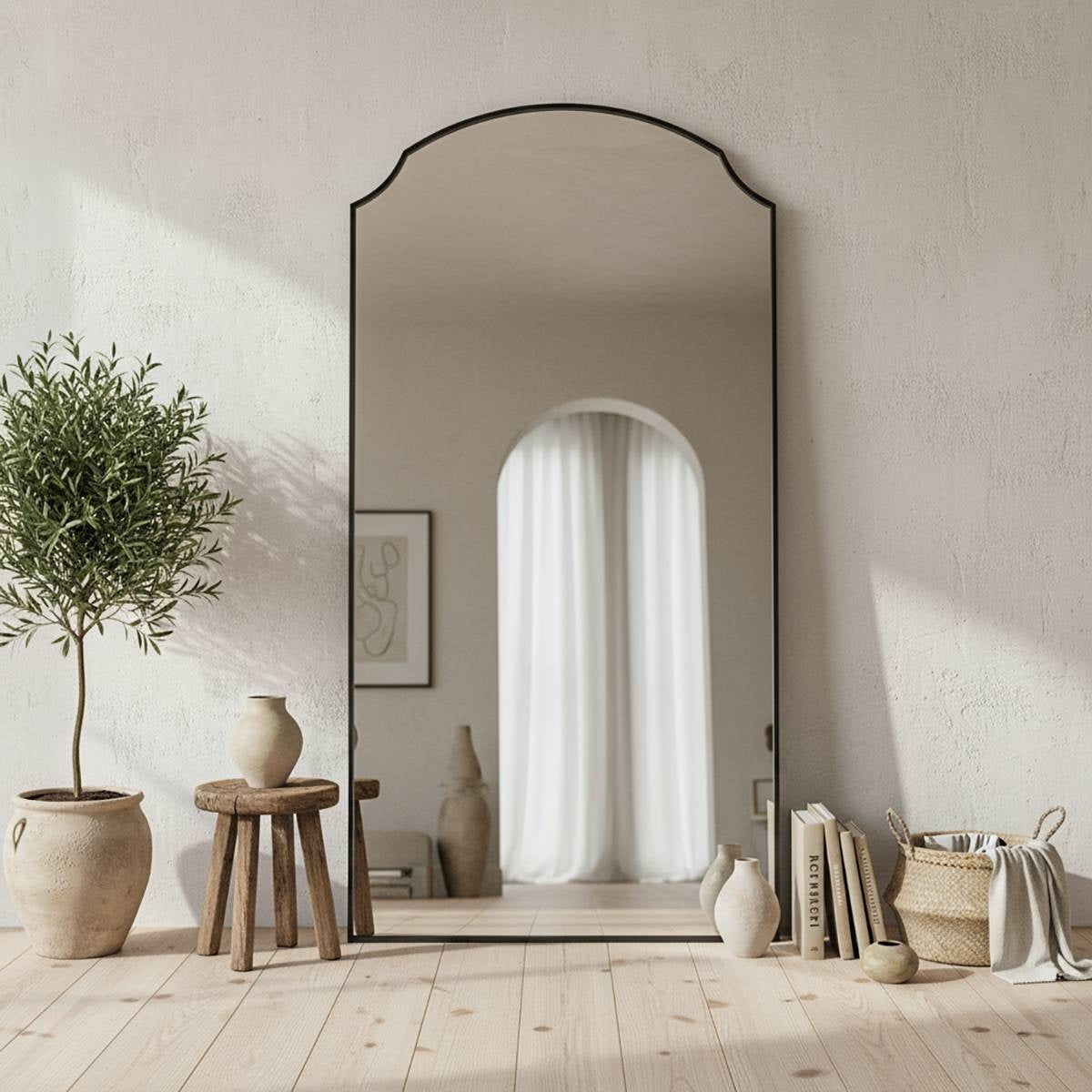 Noir Classique – Arched Statement Floor Mirror